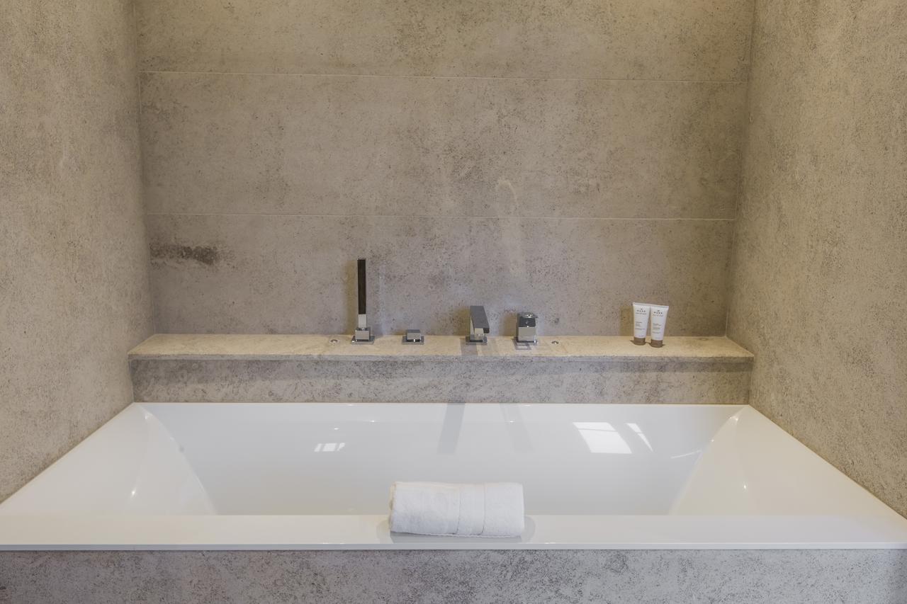 Domaine De Rymska & Spa - Relais & Chateaux Saint-Jean-de-Trézy エクステリア 写真
