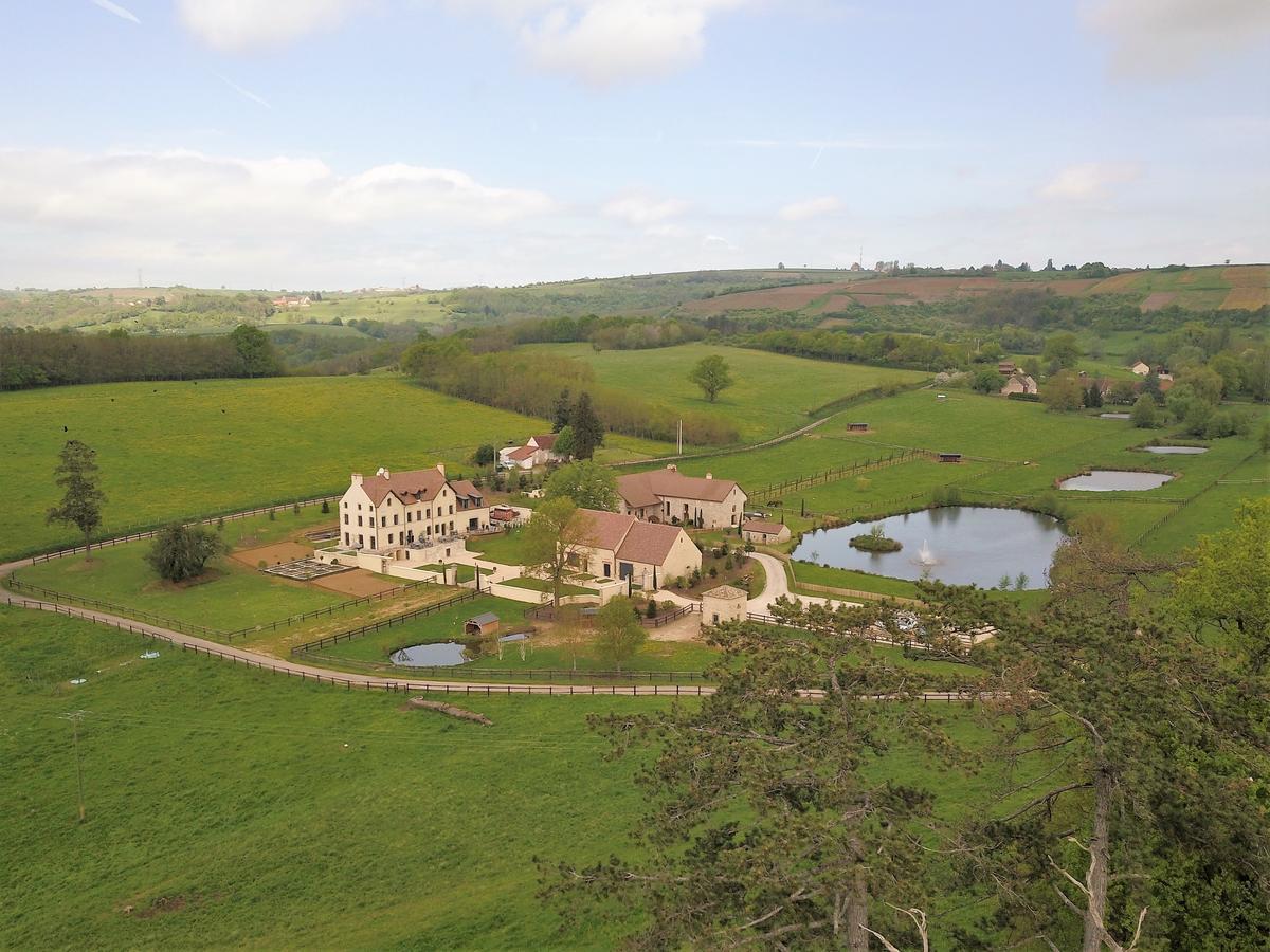 Domaine De Rymska & Spa - Relais & Chateaux Saint-Jean-de-Trézy エクステリア 写真